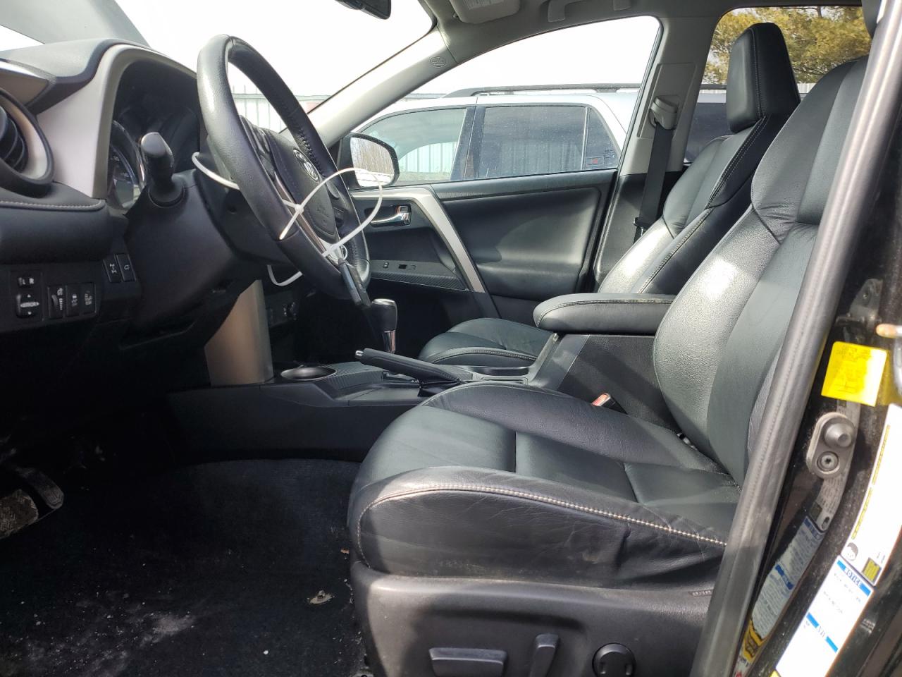 2014 Toyota RAV 4 - Image 7