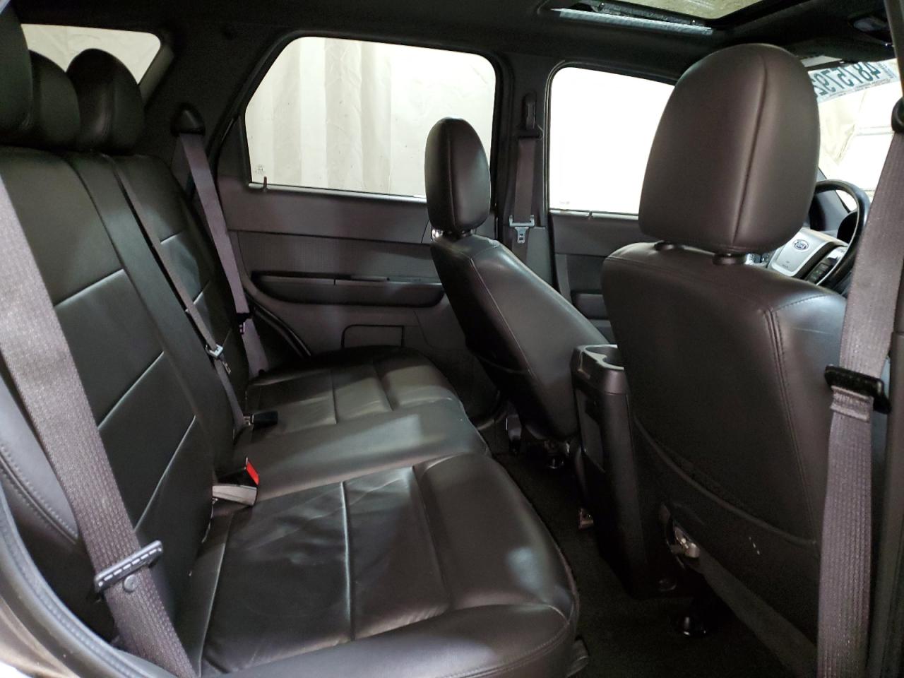 2012 Ford Escape - Image 11