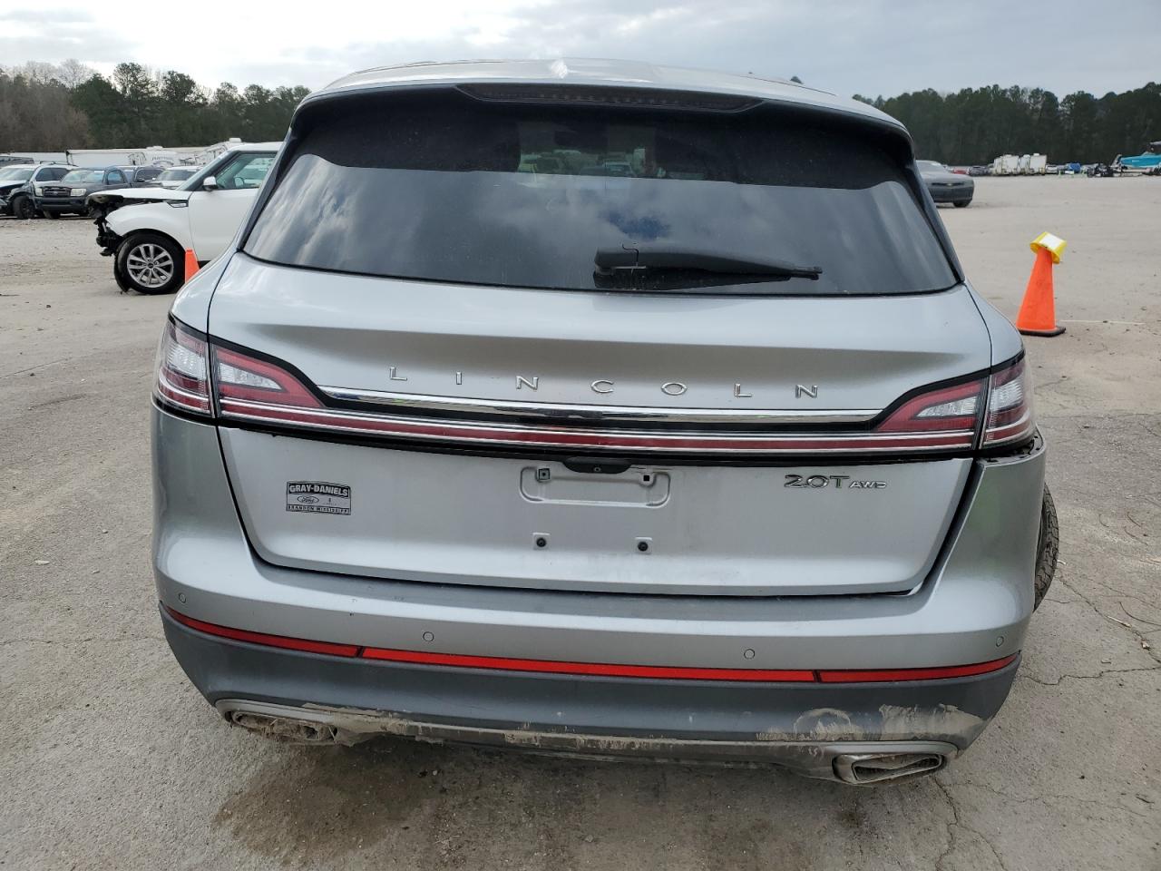 2020 Lincoln Nautilus - Image 6