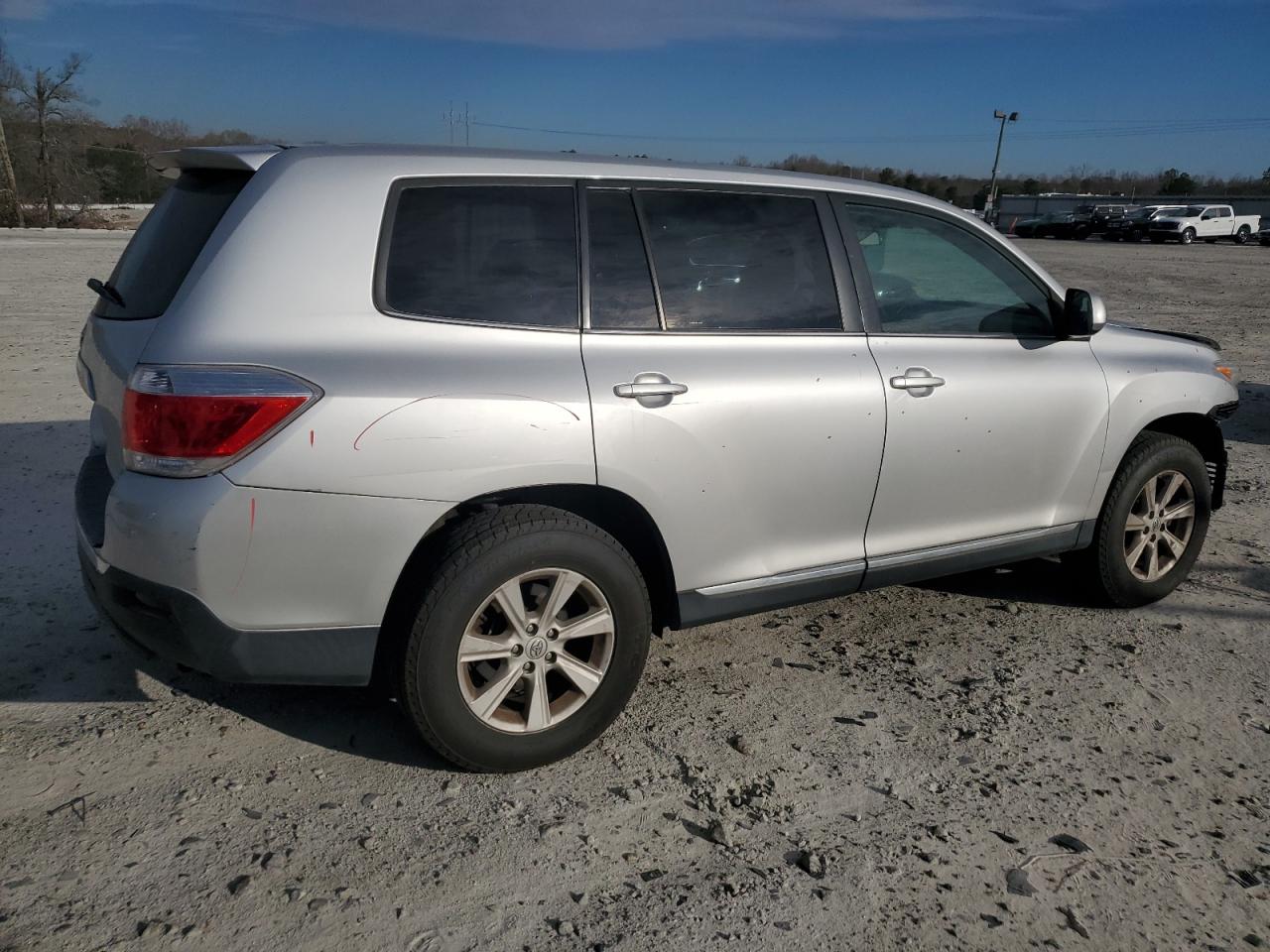 2013 Toyota Highlander - Image 3