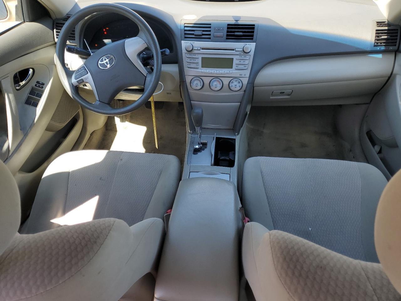 2010 Toyota Camry - Image 8