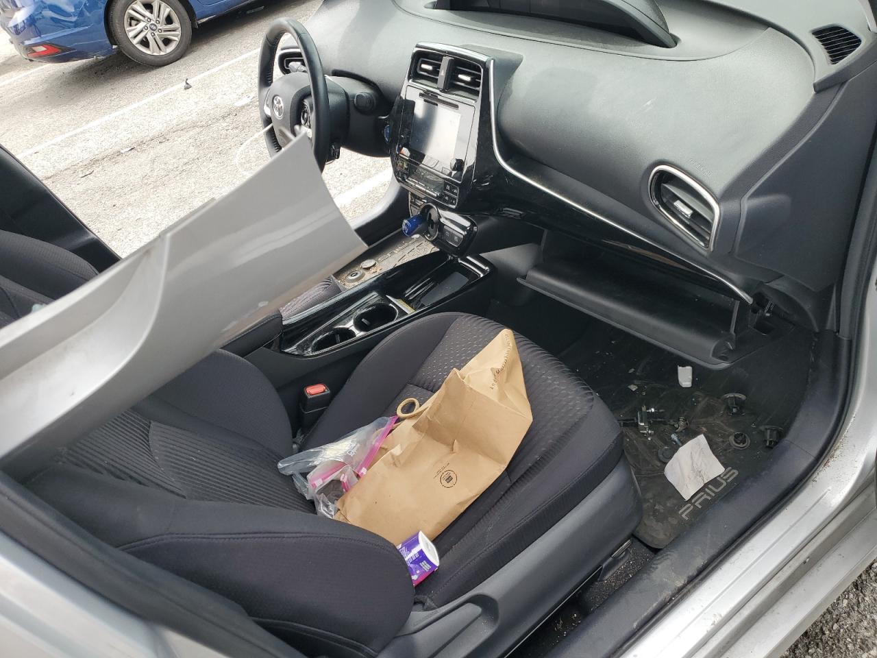 2018 Toyota Prius - Image 8