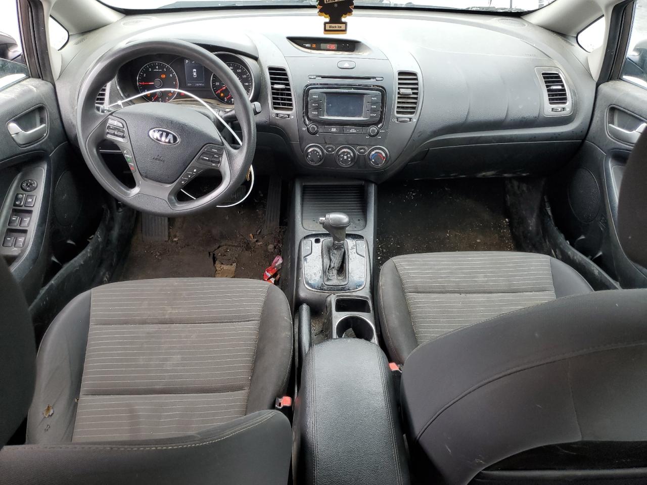 2017 Kia Forte - Image 8