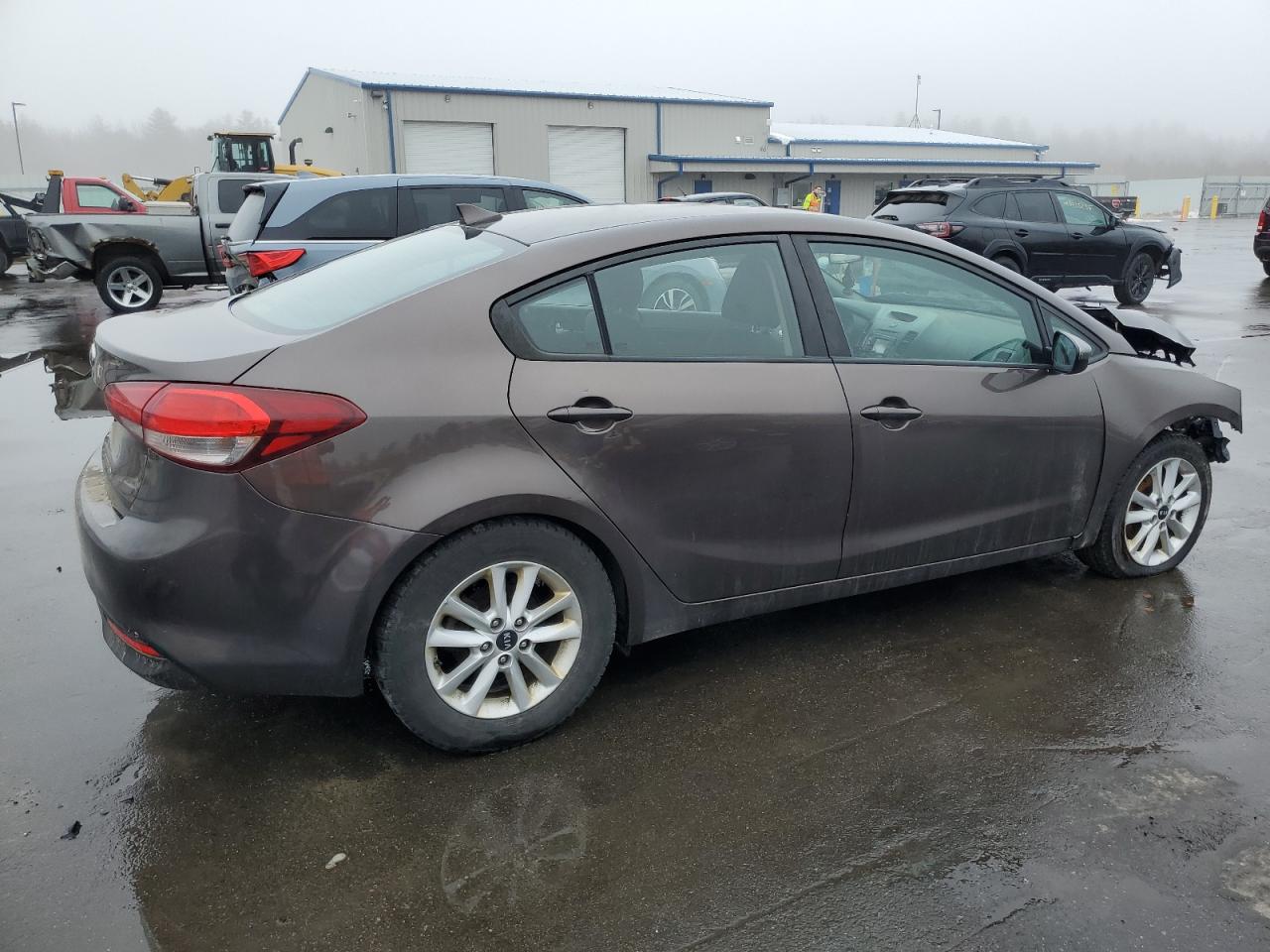2017 Kia Forte - Image 3
