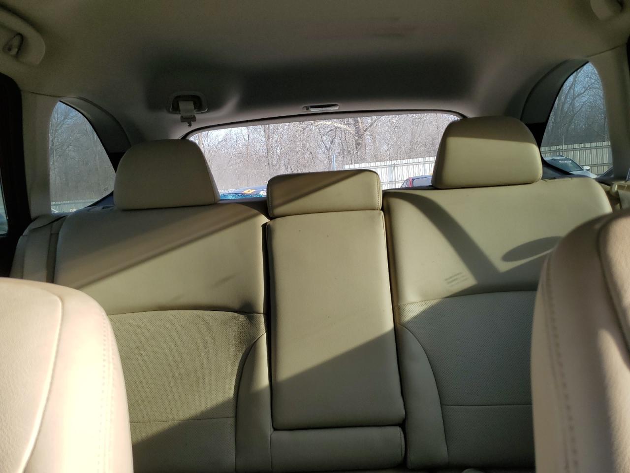 2016 Subaru Outback - Image 10