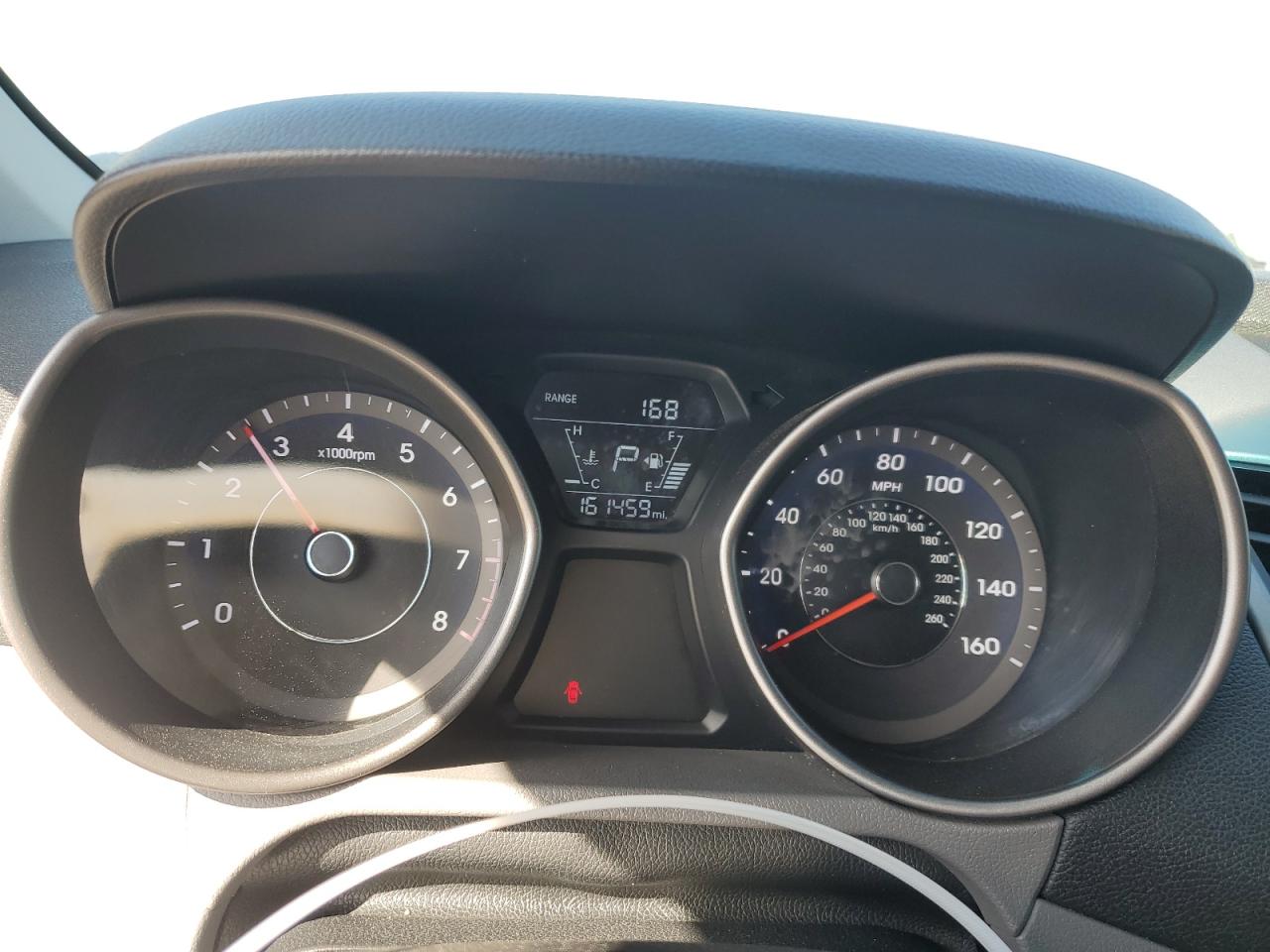 2014 Hyundai Elantra - Image 9