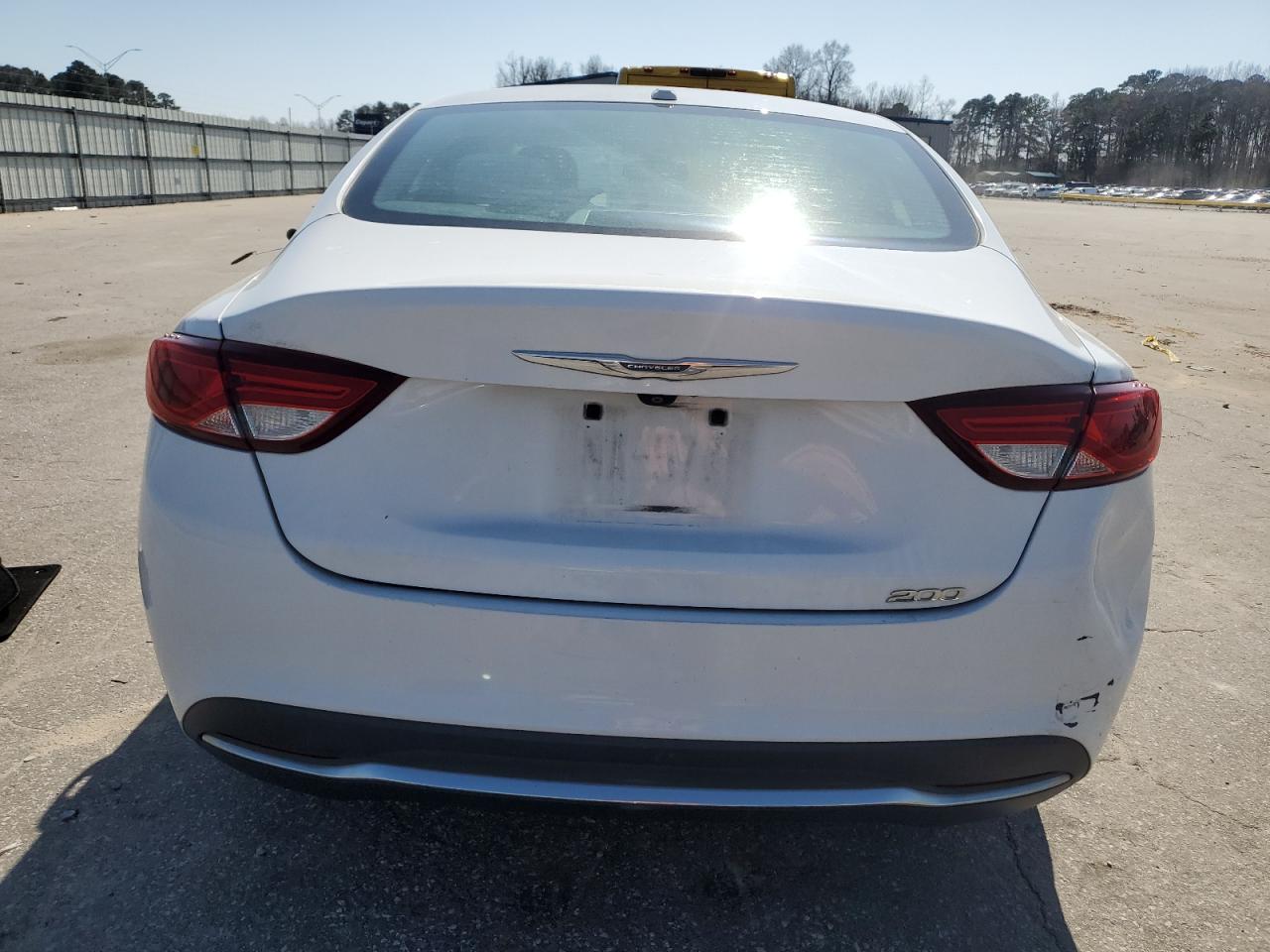 2015 Chrysler 200 - Image 6