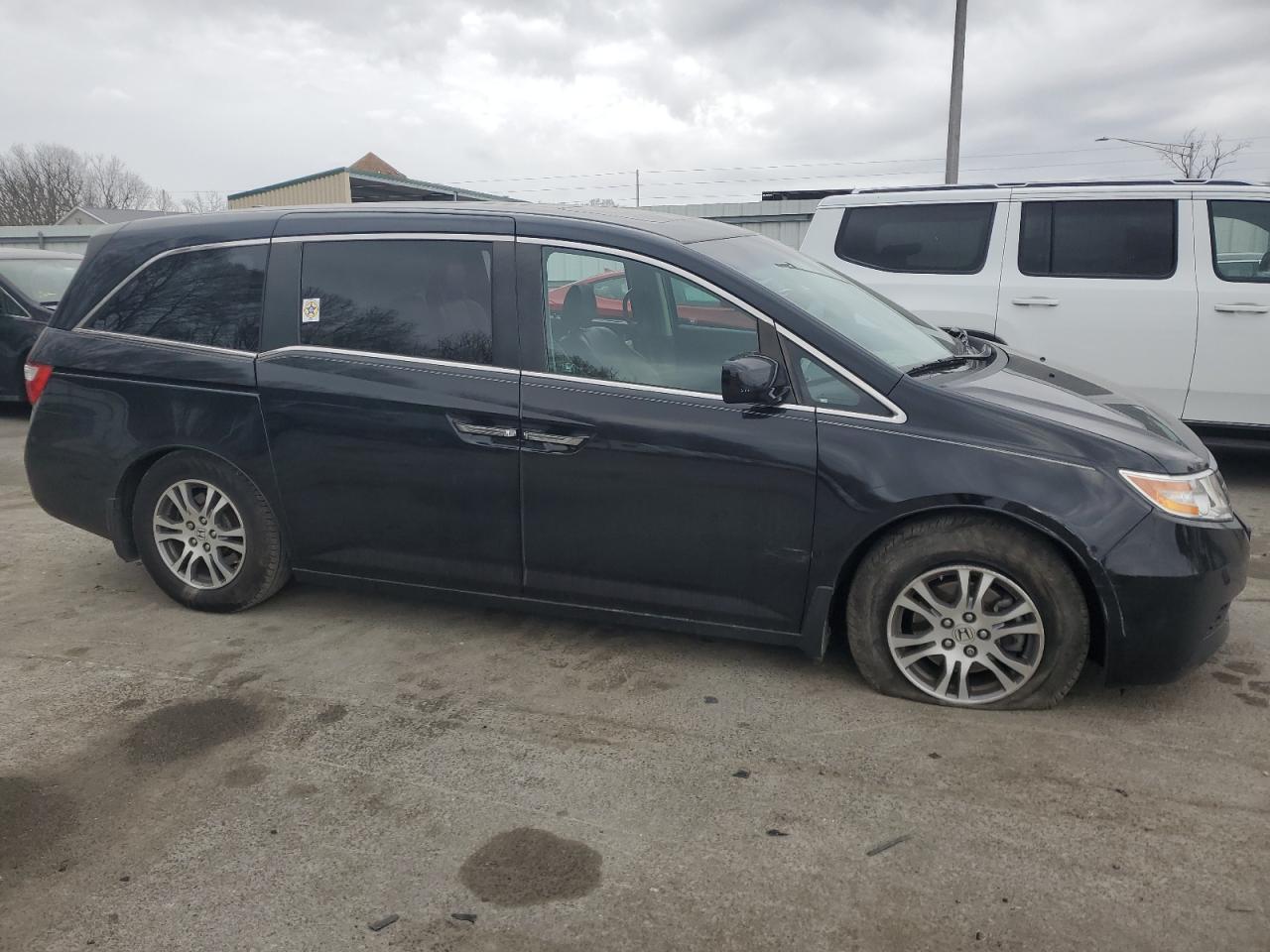 2011 Honda Odyssey - Image 4
