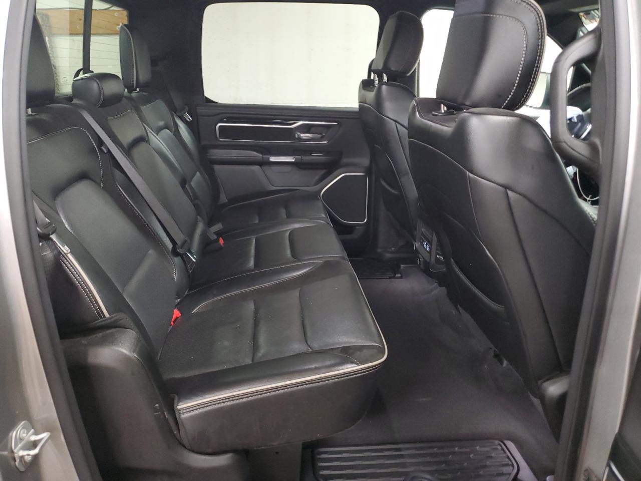 2021 RAM 1500 - Image 10