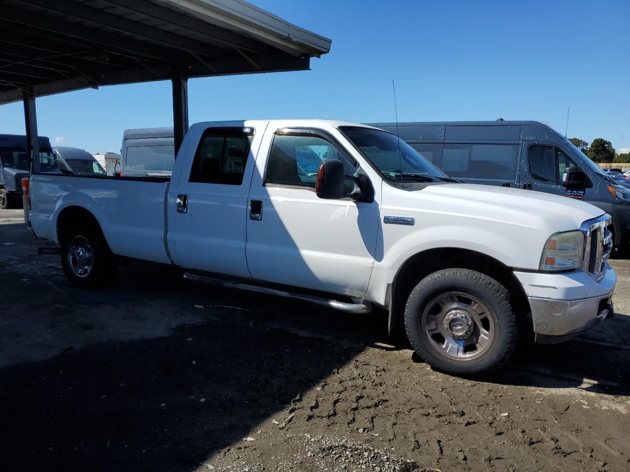 2006 Ford F350 - Image 4