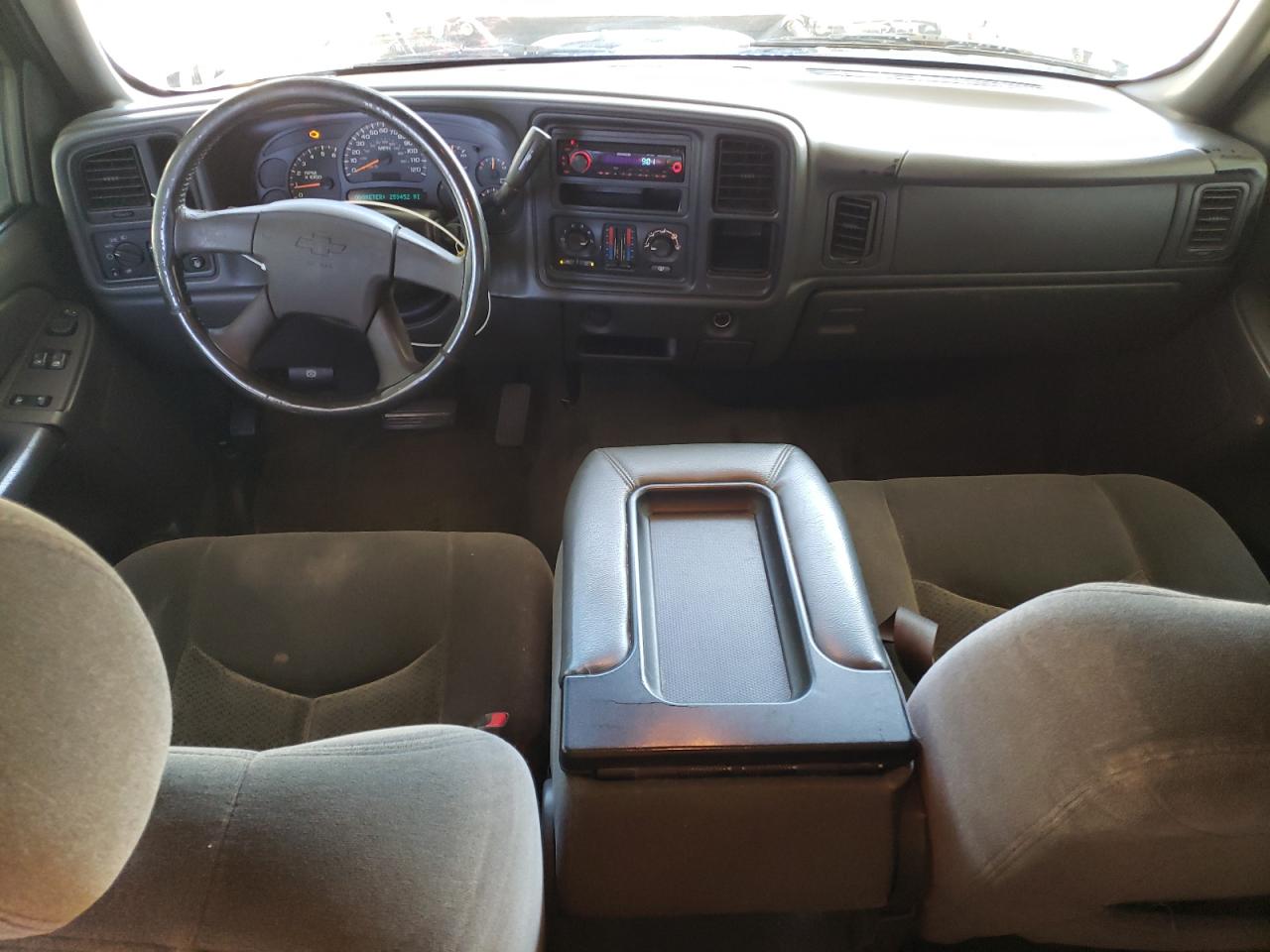 2005 Chevrolet Silverado - Image 8