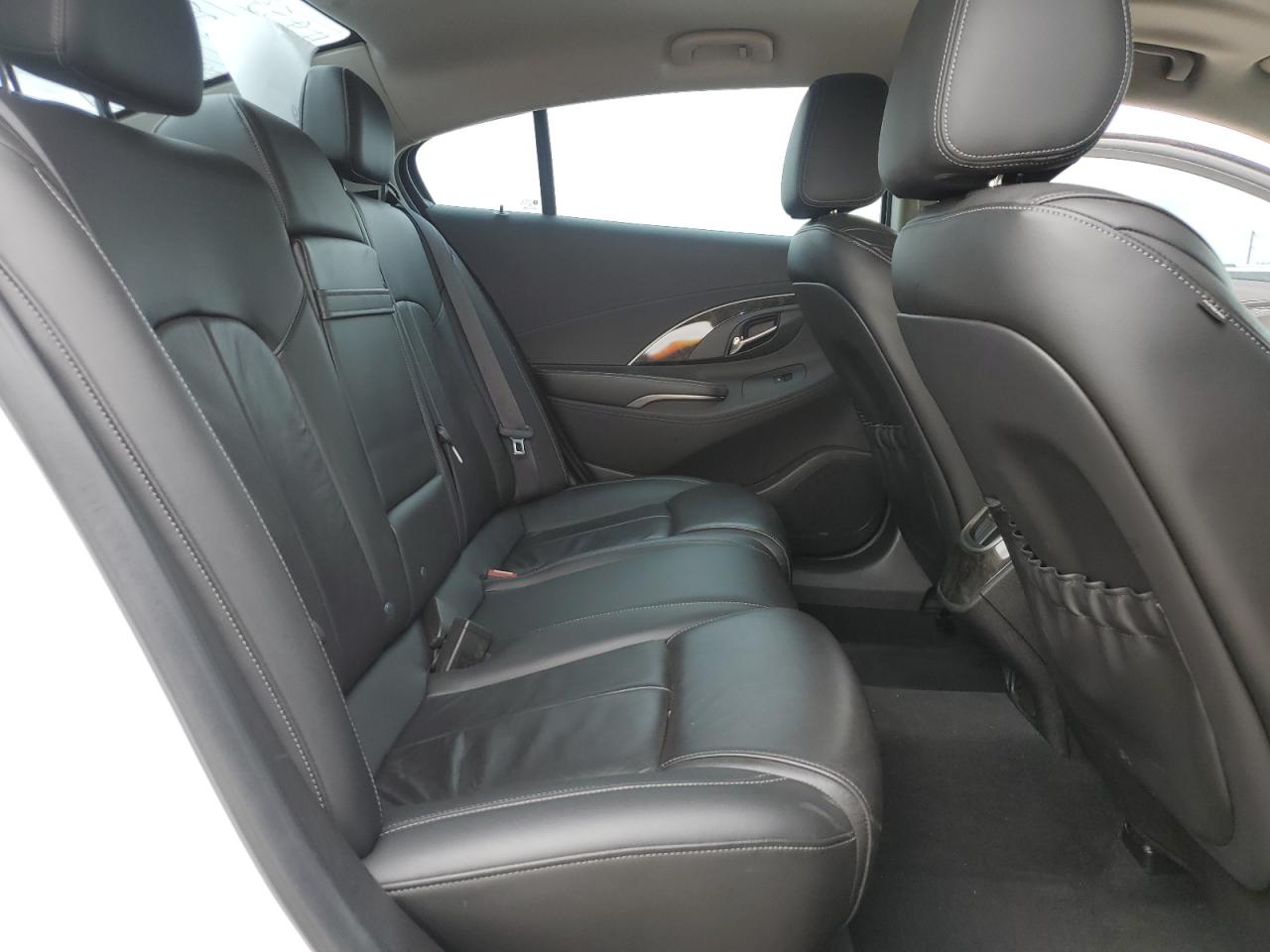 2015 Buick LaCrosse - Image 10