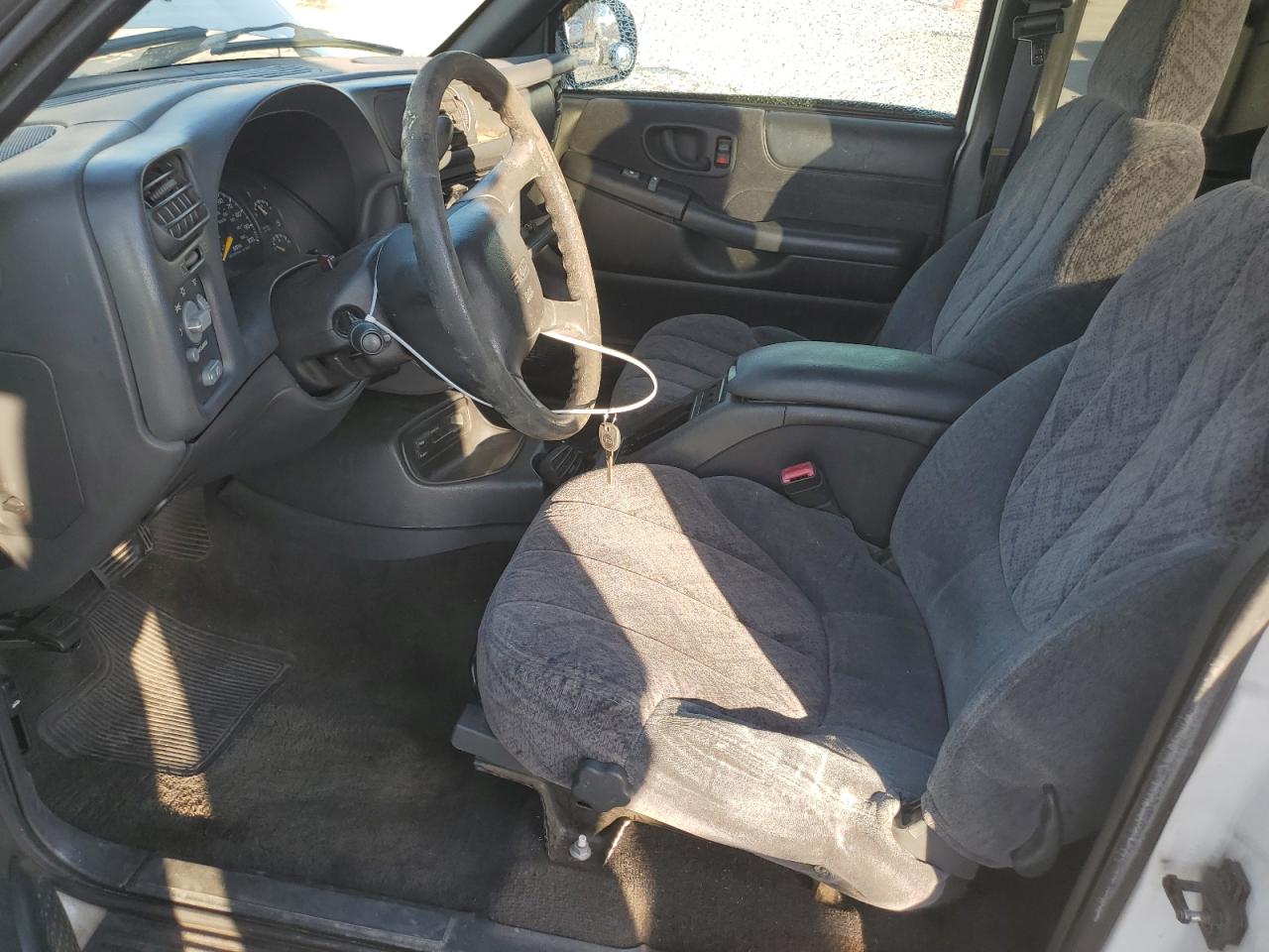 1999 GMC Sonoma - Image 7