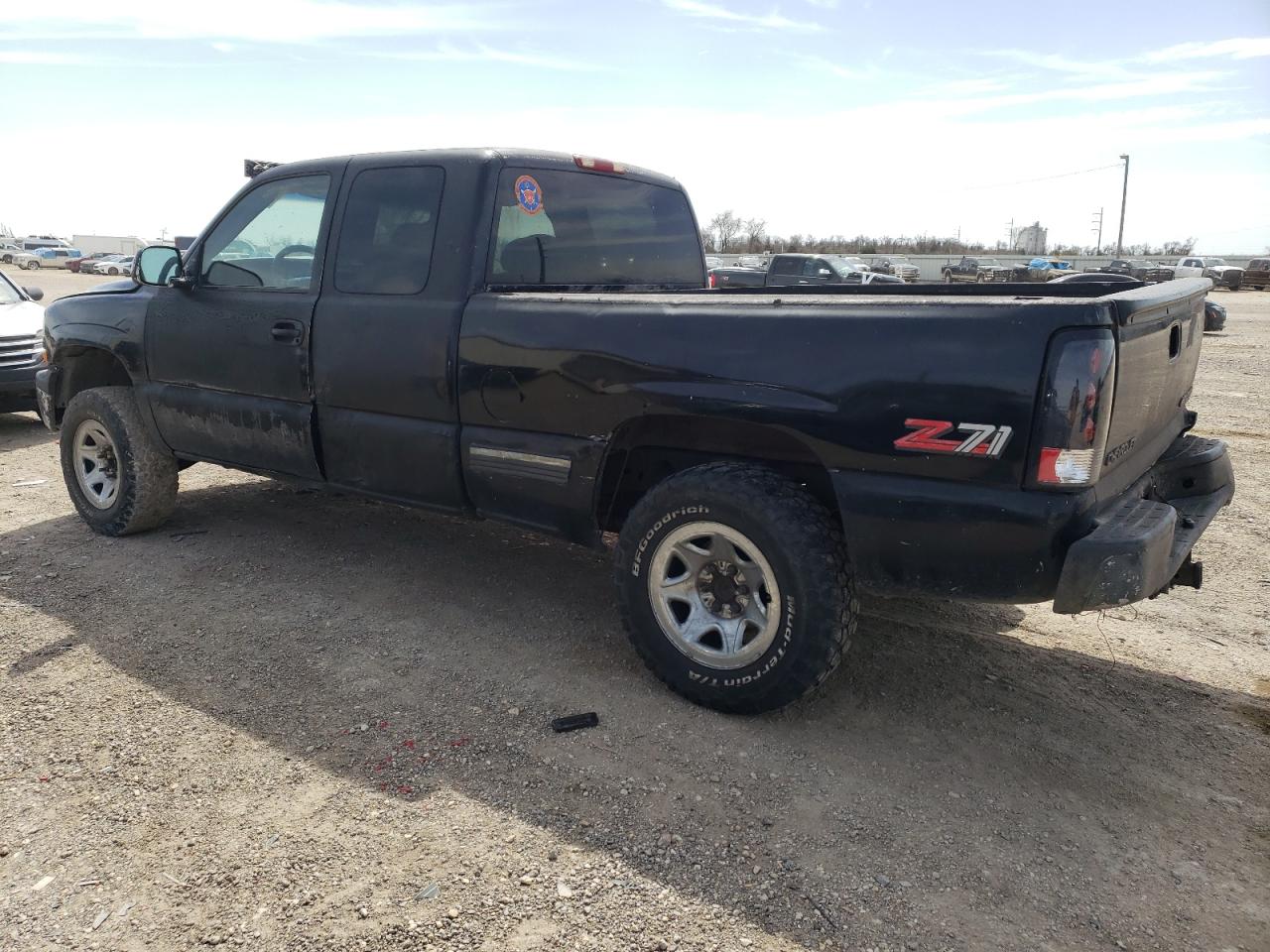 1999 Chevrolet Silverado - Image 2