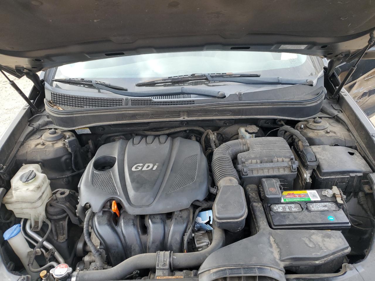 2011 Hyundai Sonata - Image 12