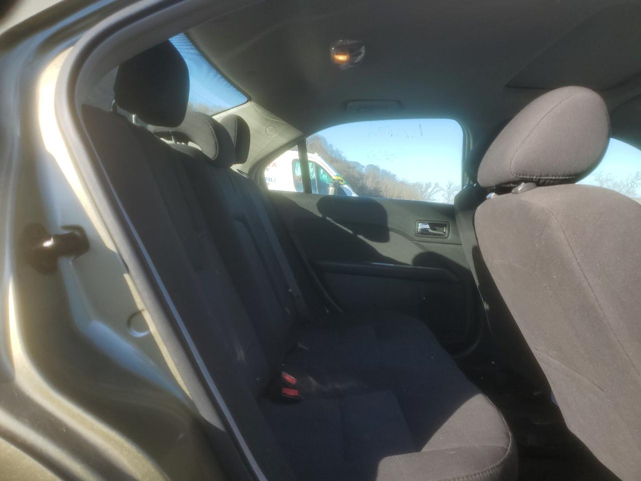 2012 Ford Fusion - Image 10