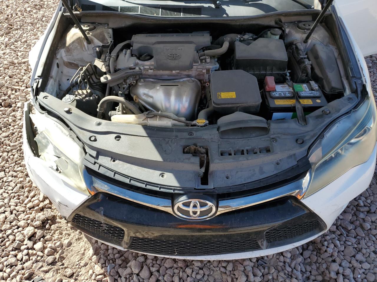 2015 Toyota Camry - Image 13