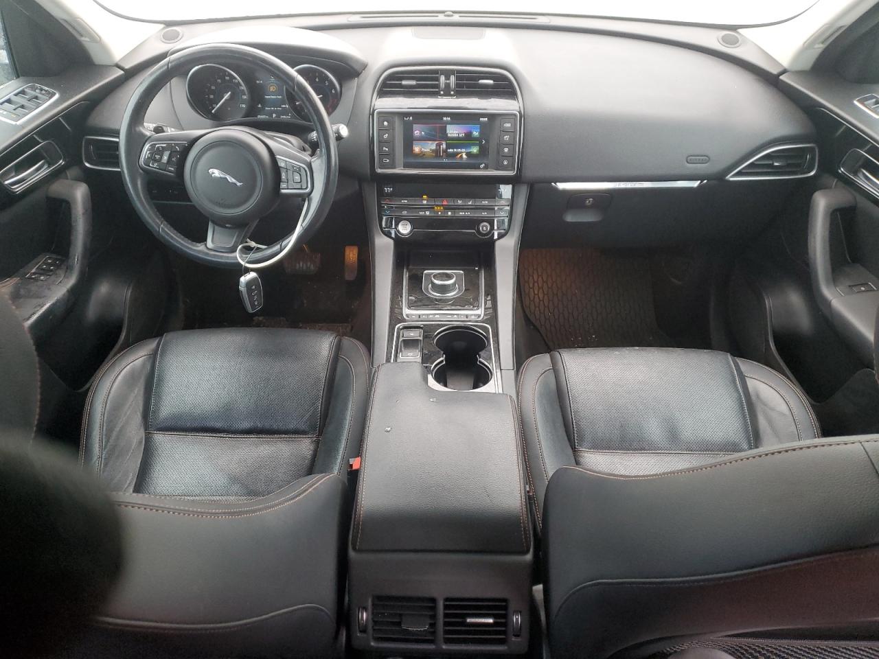 2017 Jaguar F-Pace - Image 8