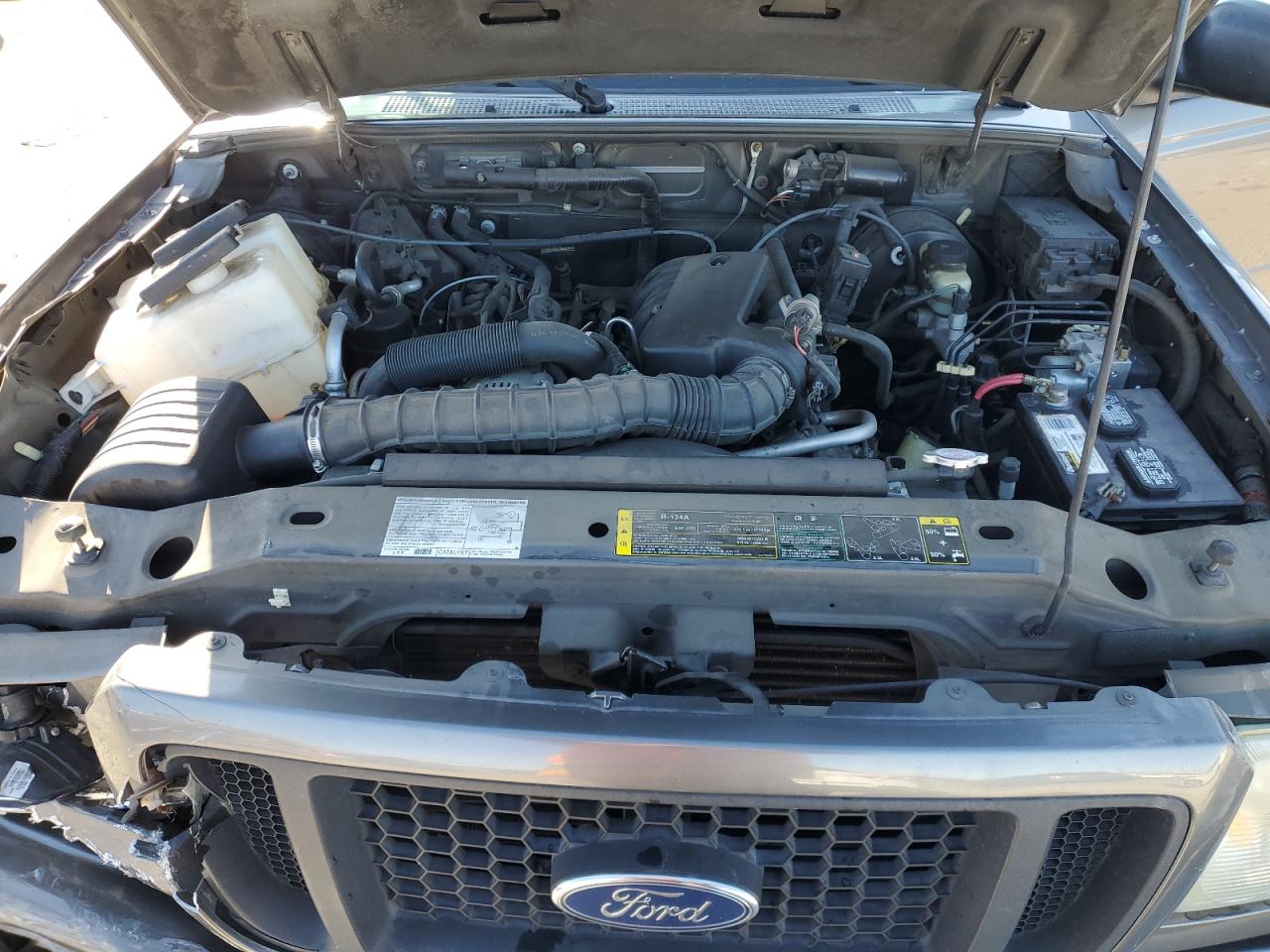 2004 Ford Ranger - Image 12