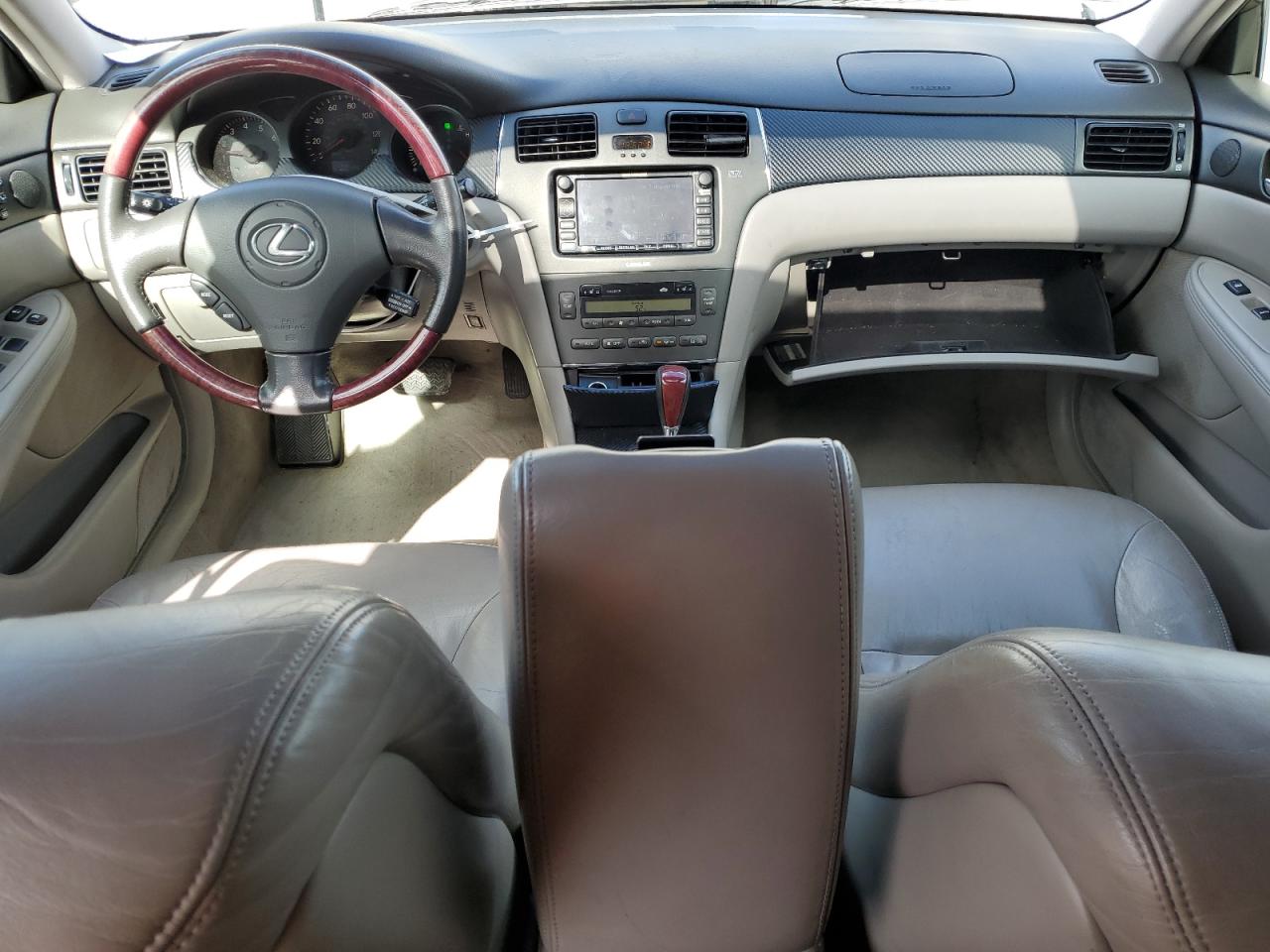 2002 Lexus ES - Image 8