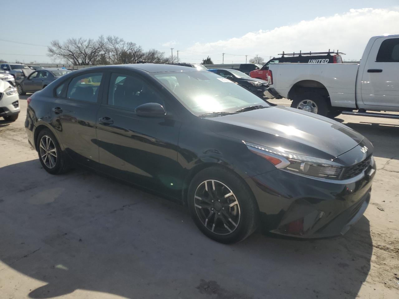 2023 Kia Forte - Image 4