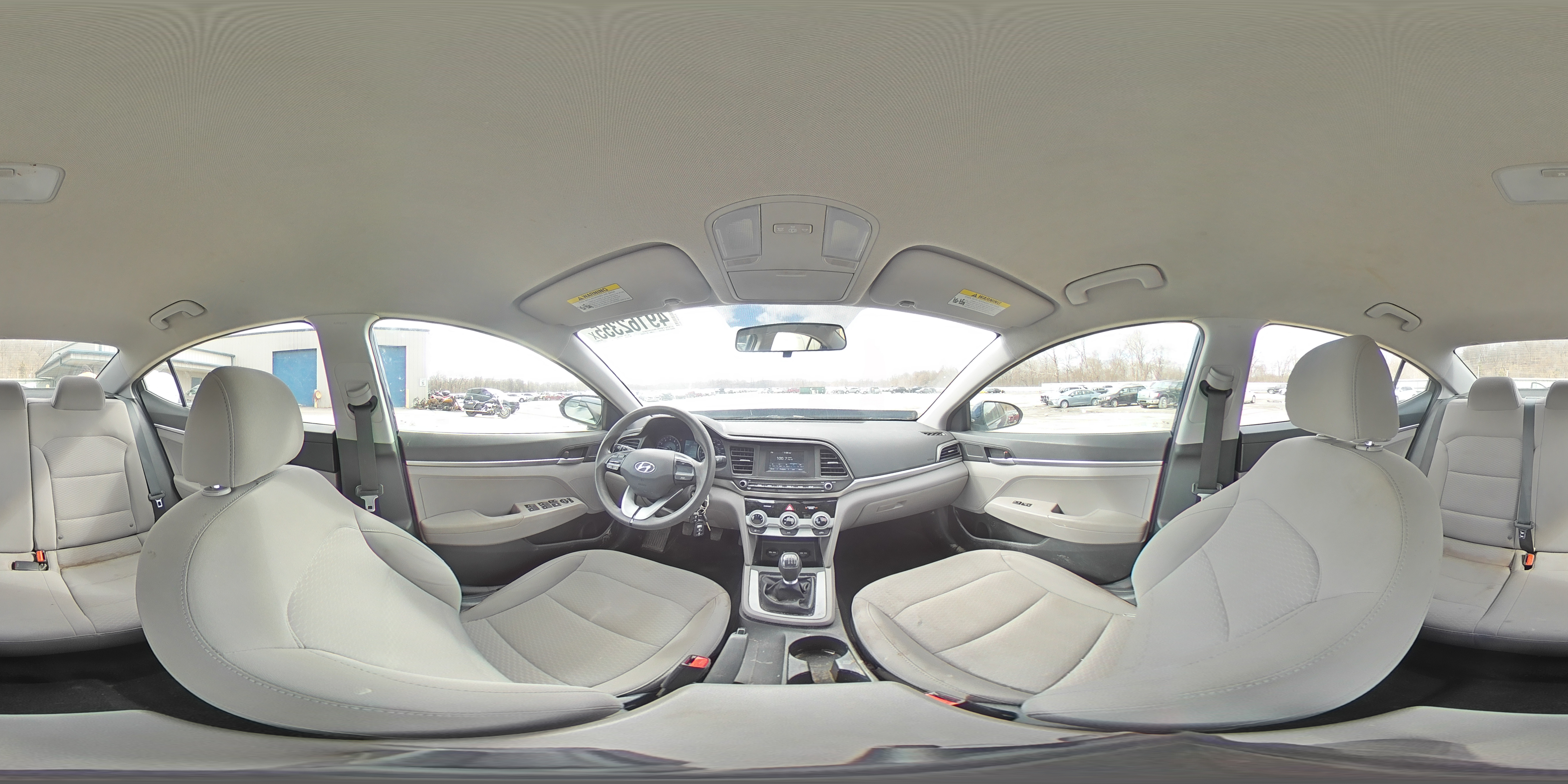 2019 Hyundai Elantra - Image 14