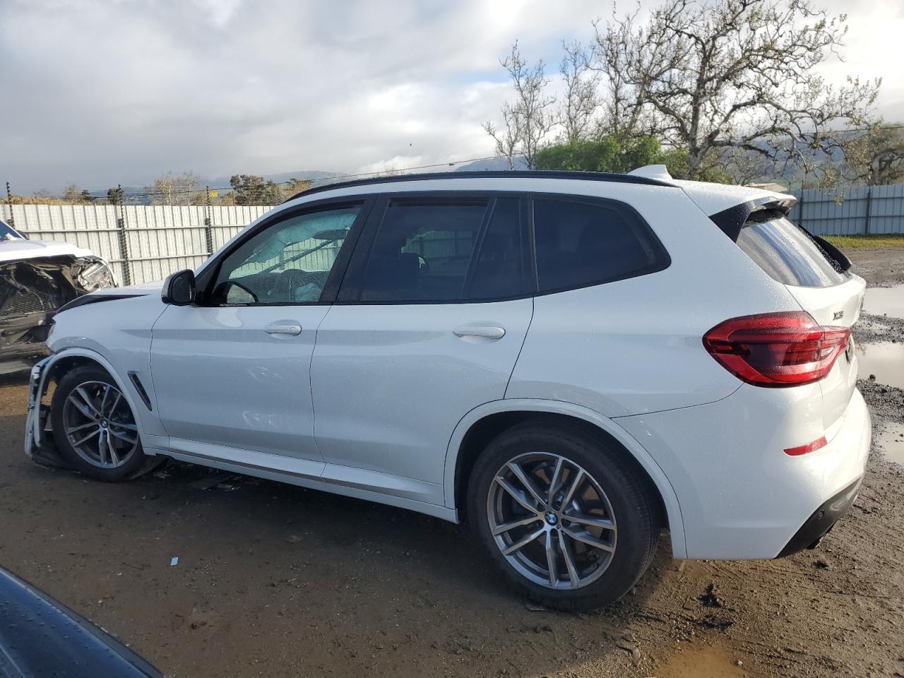 2018 BMW X3 - Image 2