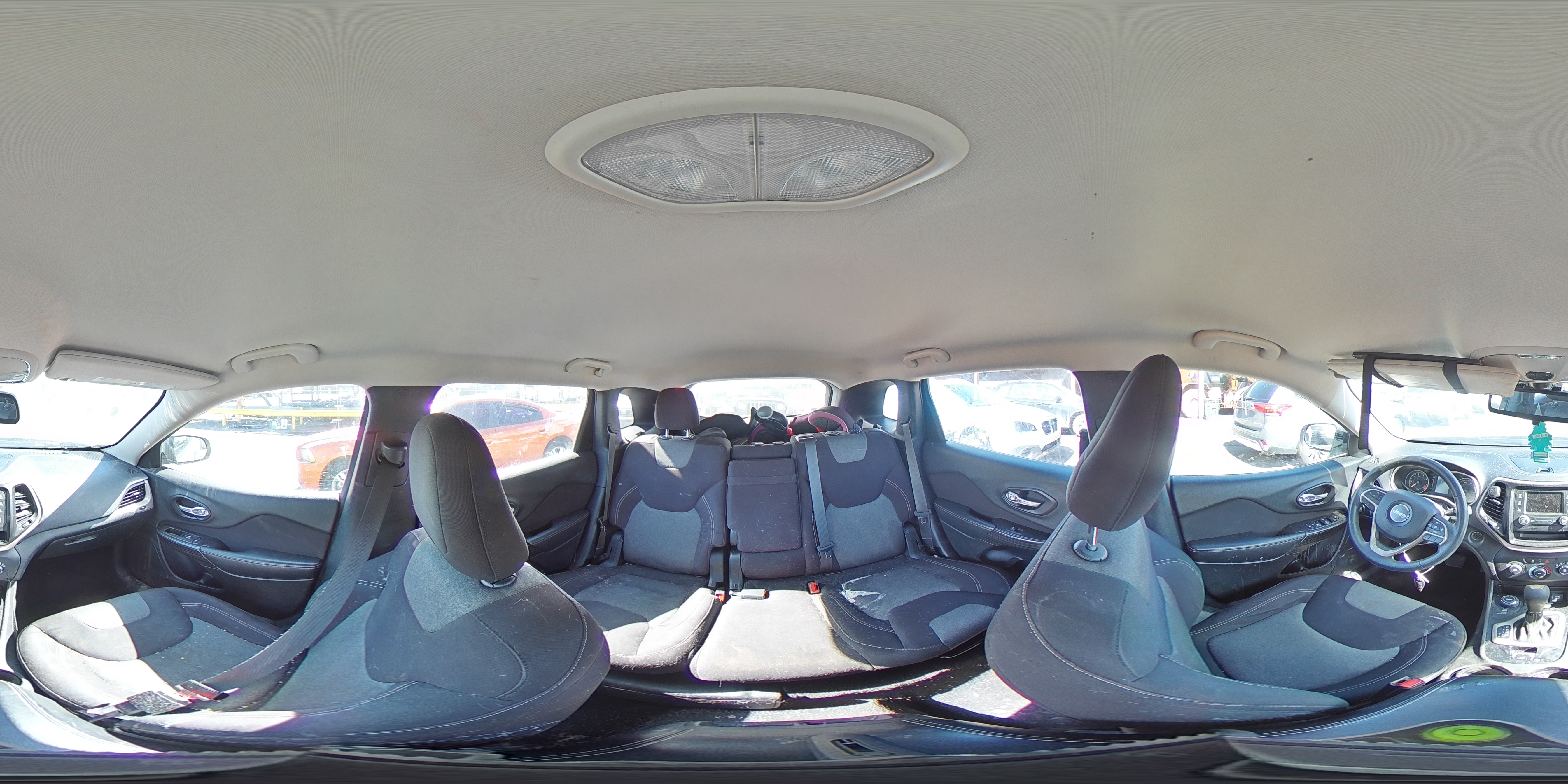 2014 Jeep Grand Cherokee - Image 14