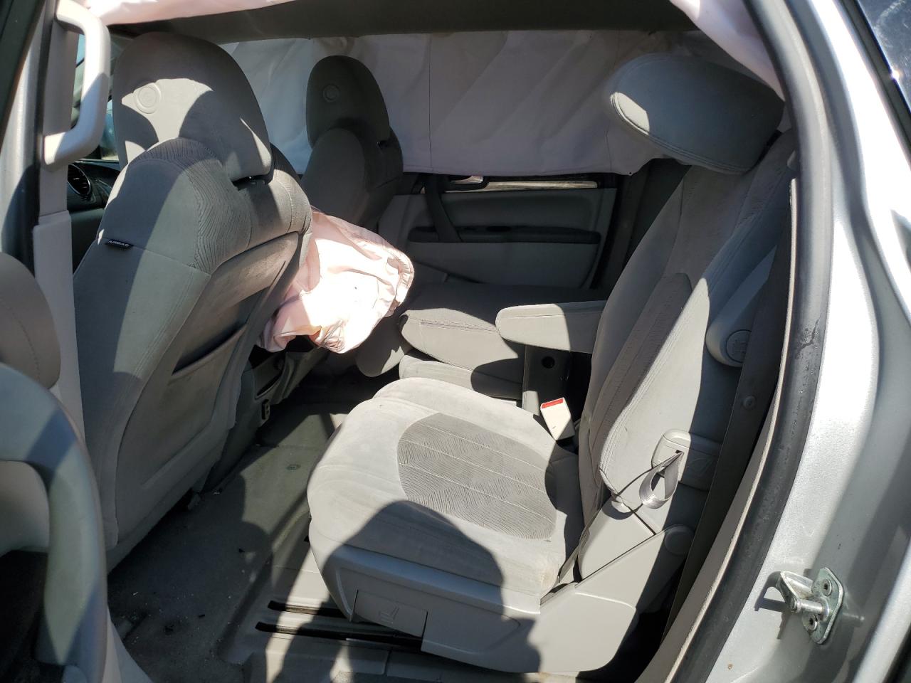 2017 Buick Enclave - Image 11