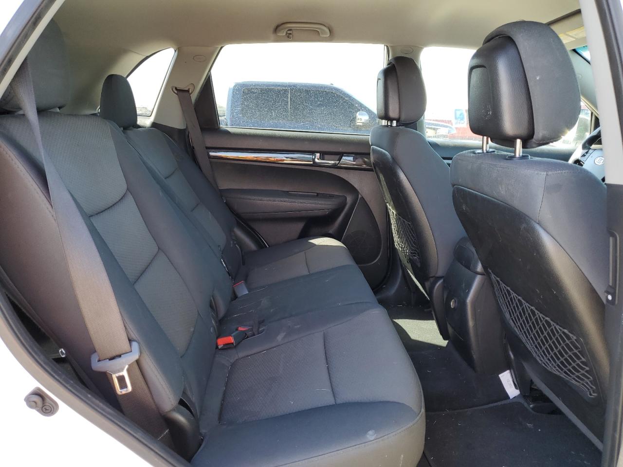 2013 Kia Sorento - Image 10