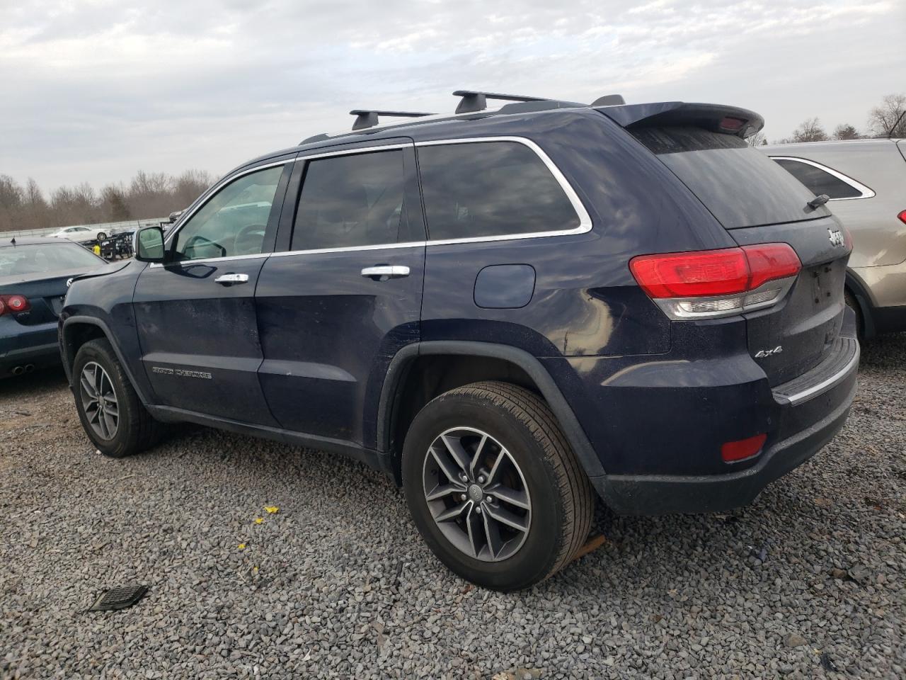 2017 Jeep Grand Cherokee - Image 2