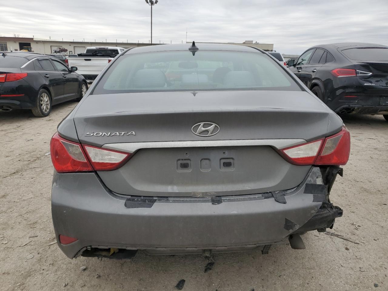 2014 Hyundai Sonata - Image 6