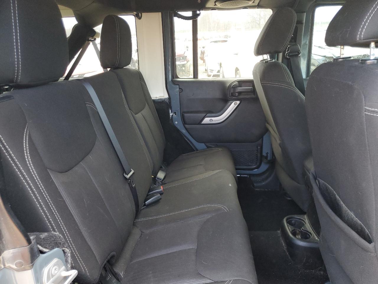 2014 Jeep Wrangler - Image 10