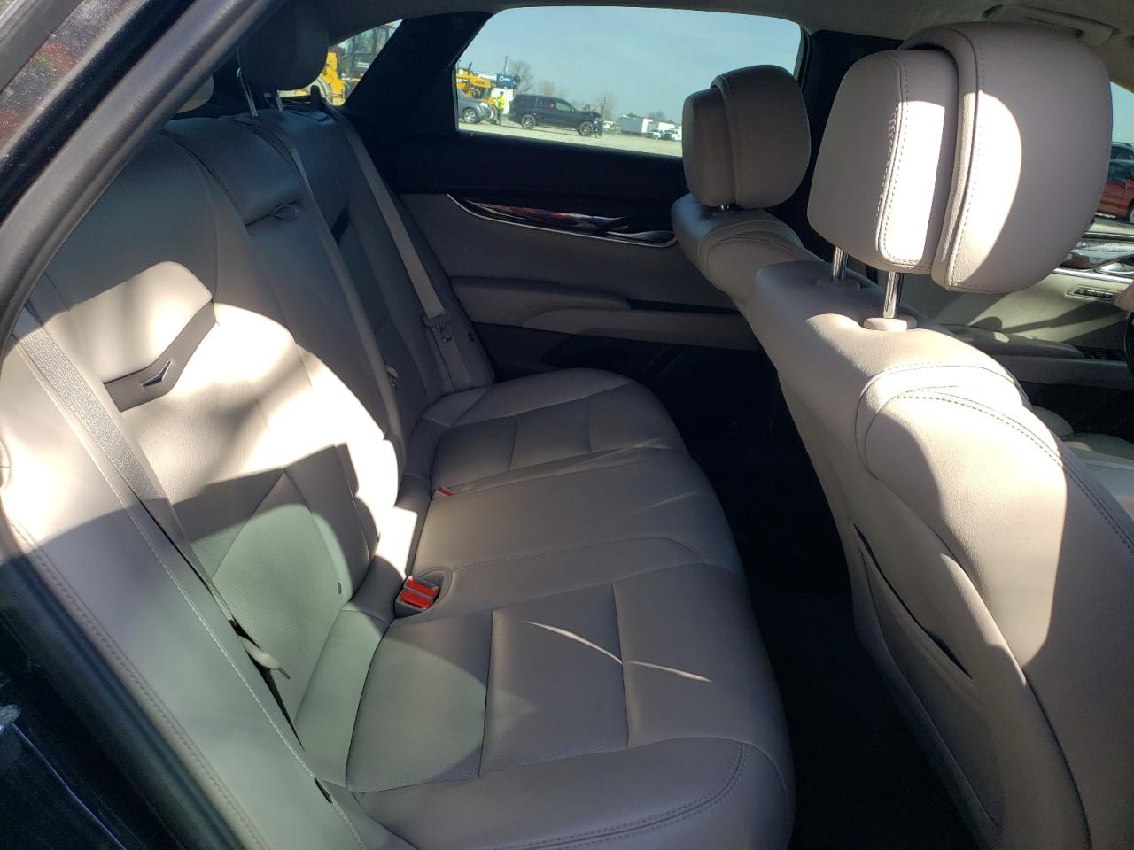 2013 Cadillac XTS - Image 10