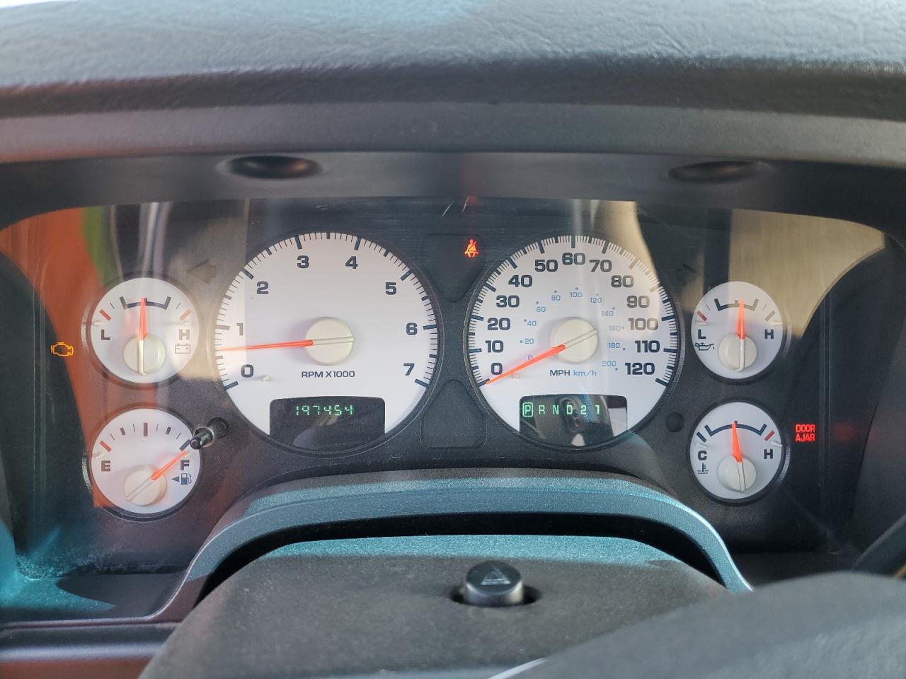 2005 Dodge RAM - Image 9