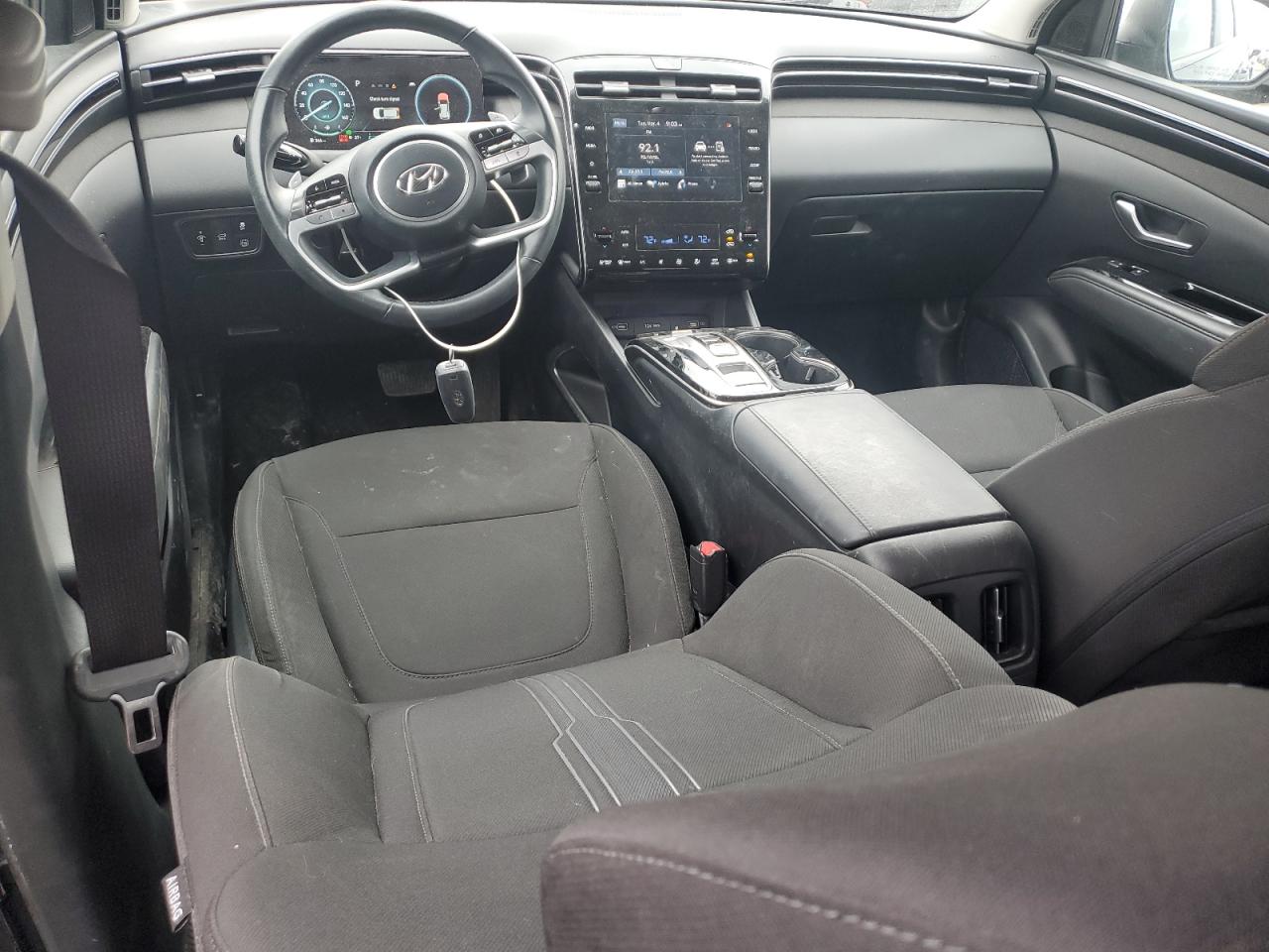 2022 Hyundai Tucson - Image 8