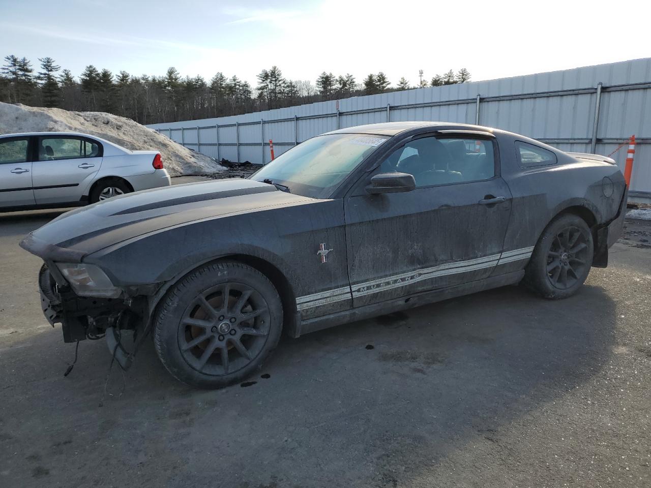 2011 Ford Mustang للبيع في Windham، ME - All Over