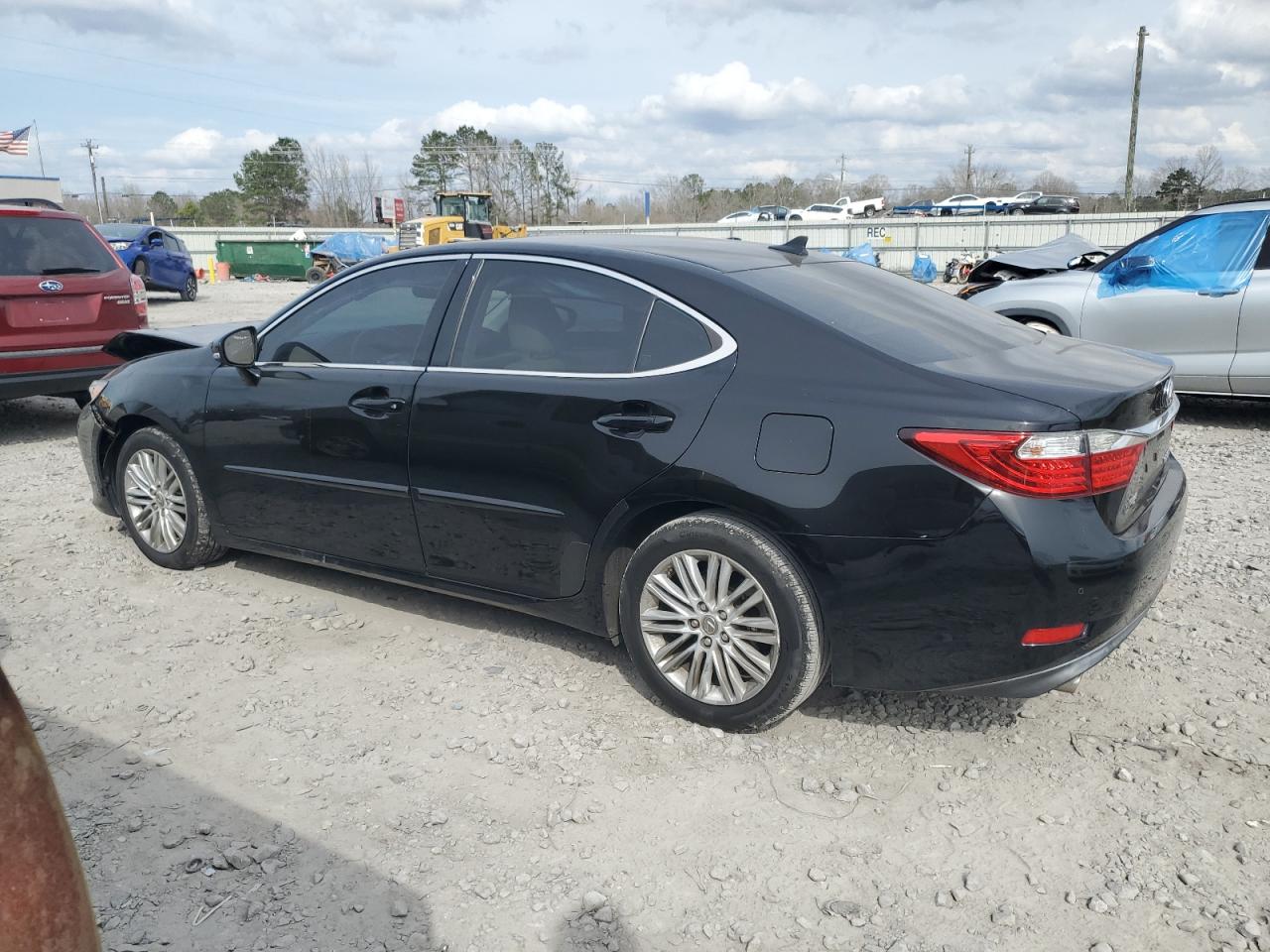 2014 Lexus ES - Image 2