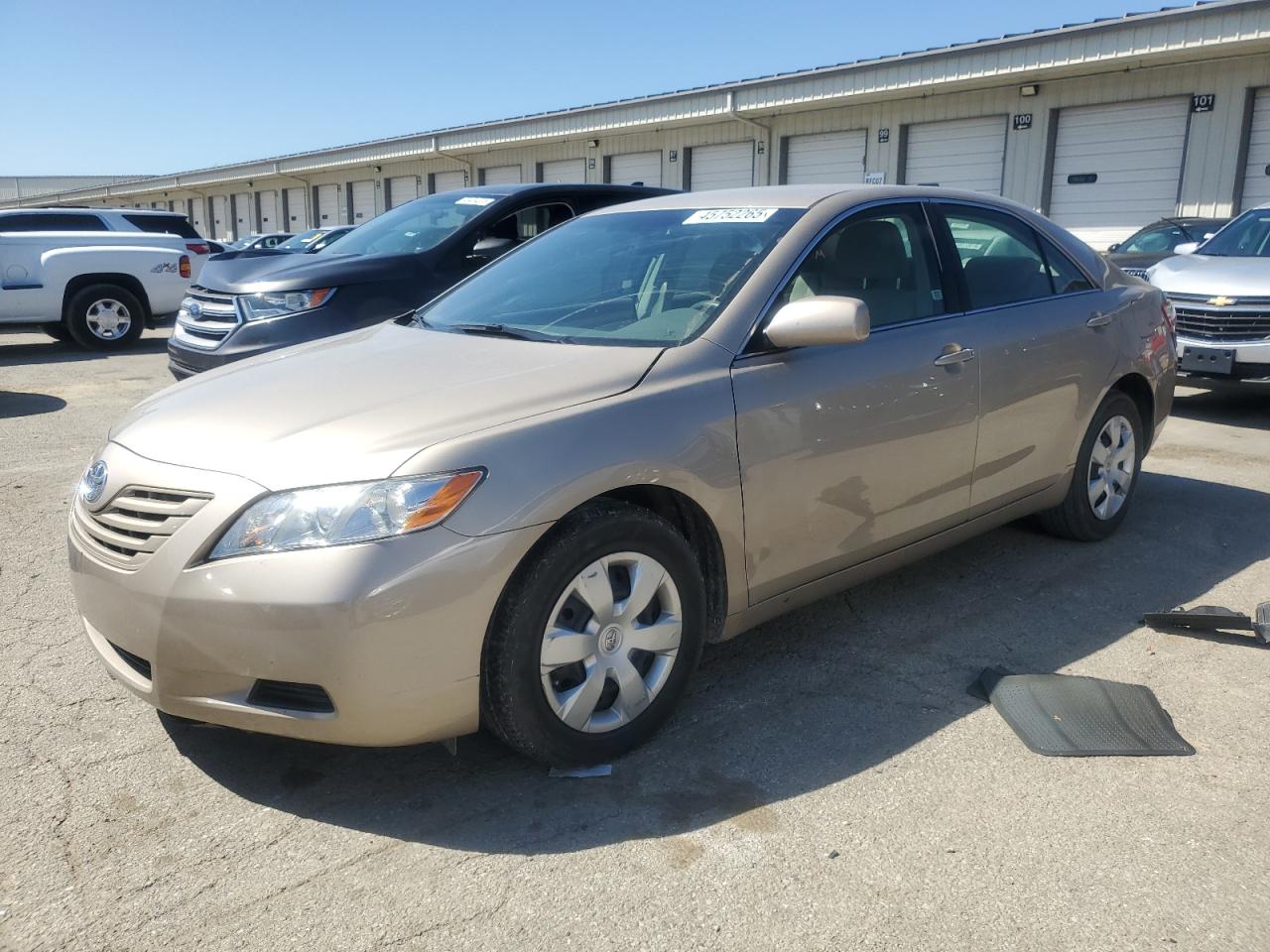 Louisville, KY에서 판매 중인 2009 Toyota Camry Base - Side
