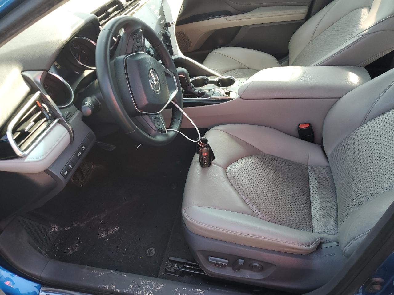 2018 Toyota Camry - Image 7
