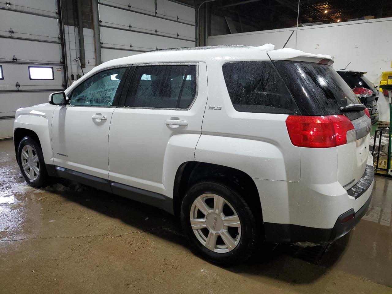 2015 GMC Terrain - Image 2