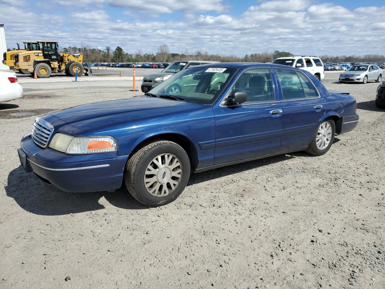 2004 Ford Crown Victoria - Image 1