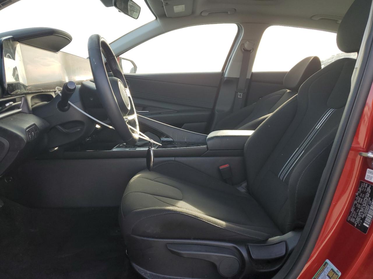 2024 Hyundai Elantra - Image 7
