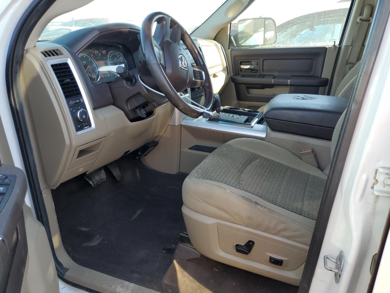 2011 Dodge RAM - Image 7