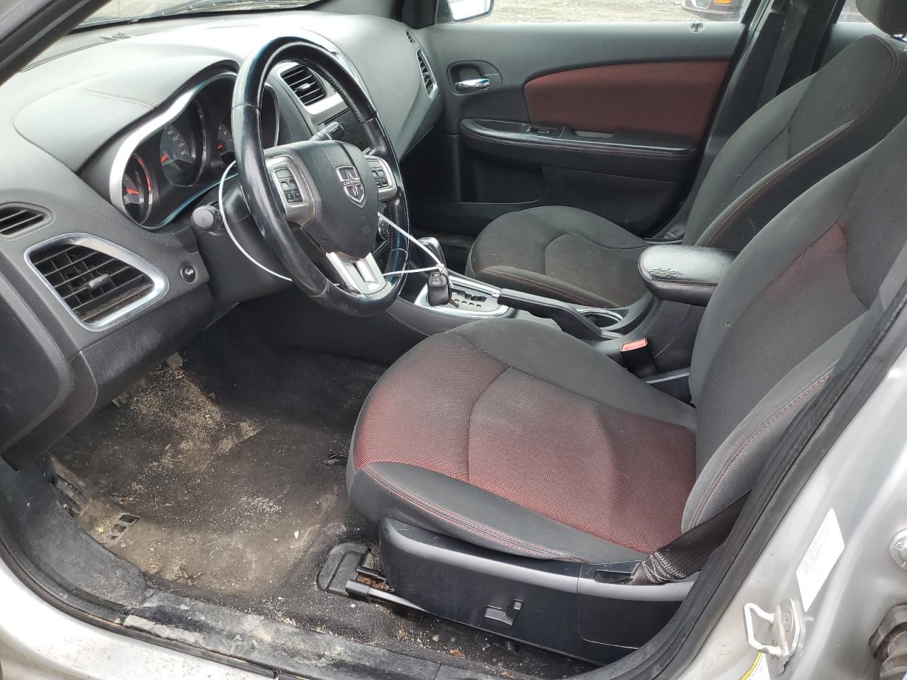 2011 Dodge Avenger - Image 7