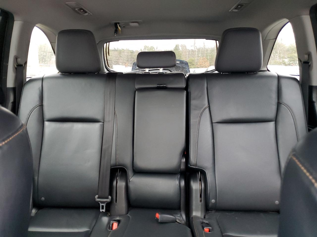 2015 Toyota Highlander - Image 10