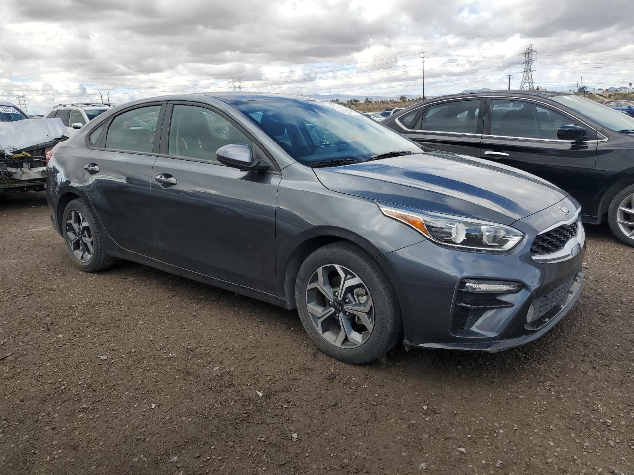 2021 Kia Forte - Image 4