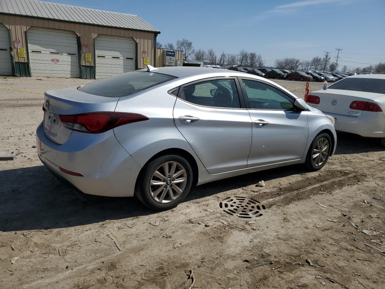 2014 Hyundai Elantra - Image 3