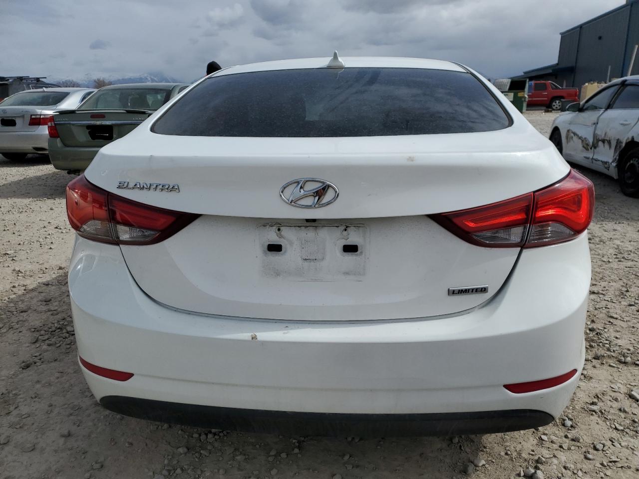 2014 Hyundai Elantra - Image 6