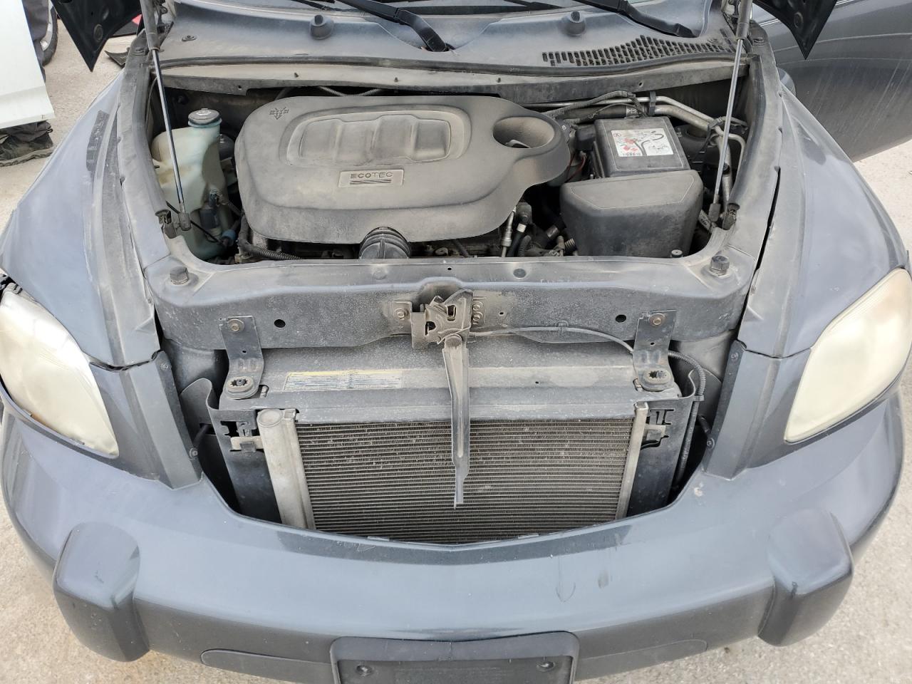2011 Chevrolet HHR - Image 13